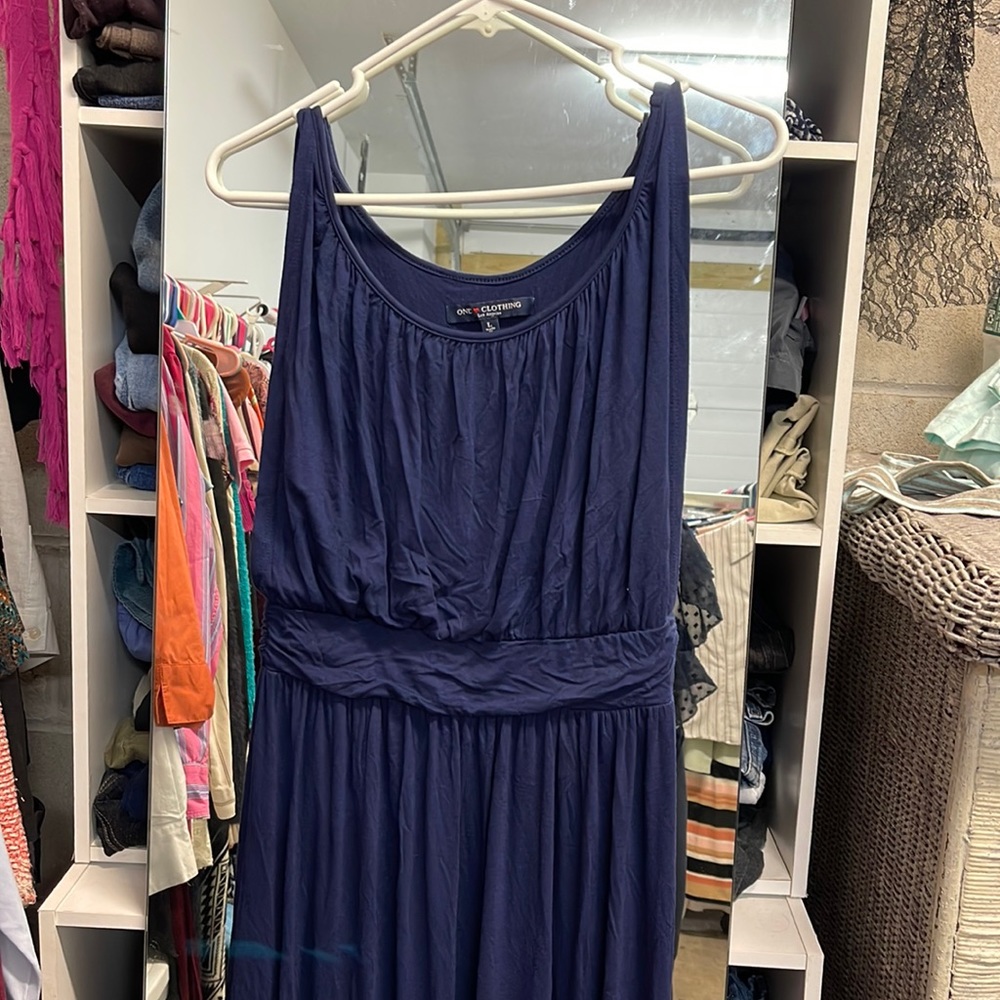 BLUE MAXI DRESS ONE CLOTHING SIZE LARGE